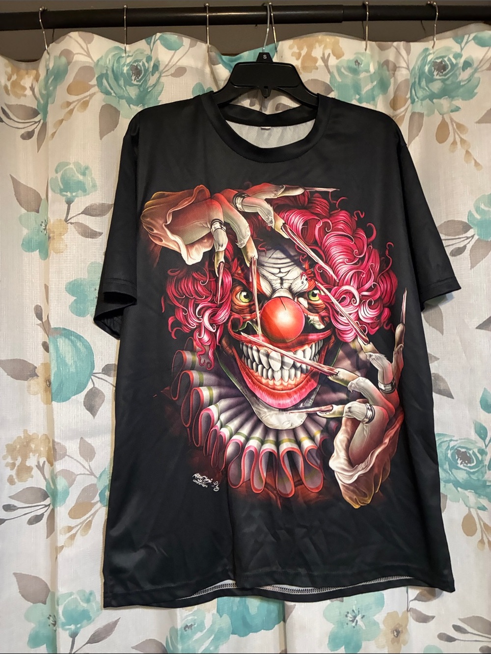 Men's Black Graphic Clown Print Short Sleeve Tee — Red Accent
